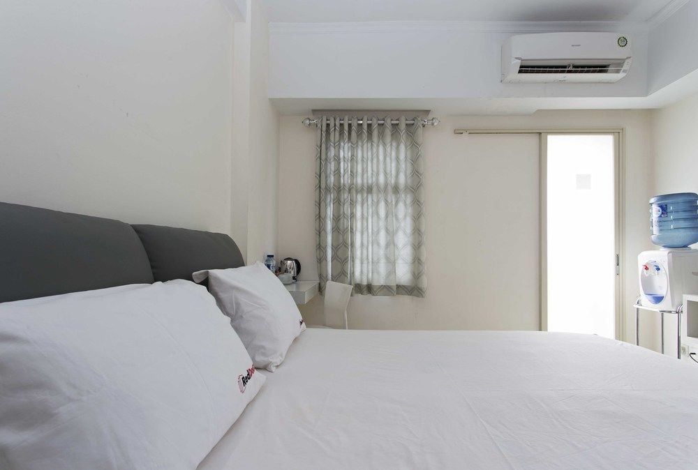 Reddoorz Apartment @ Margonda Residence Depok Ngoại thất bức ảnh