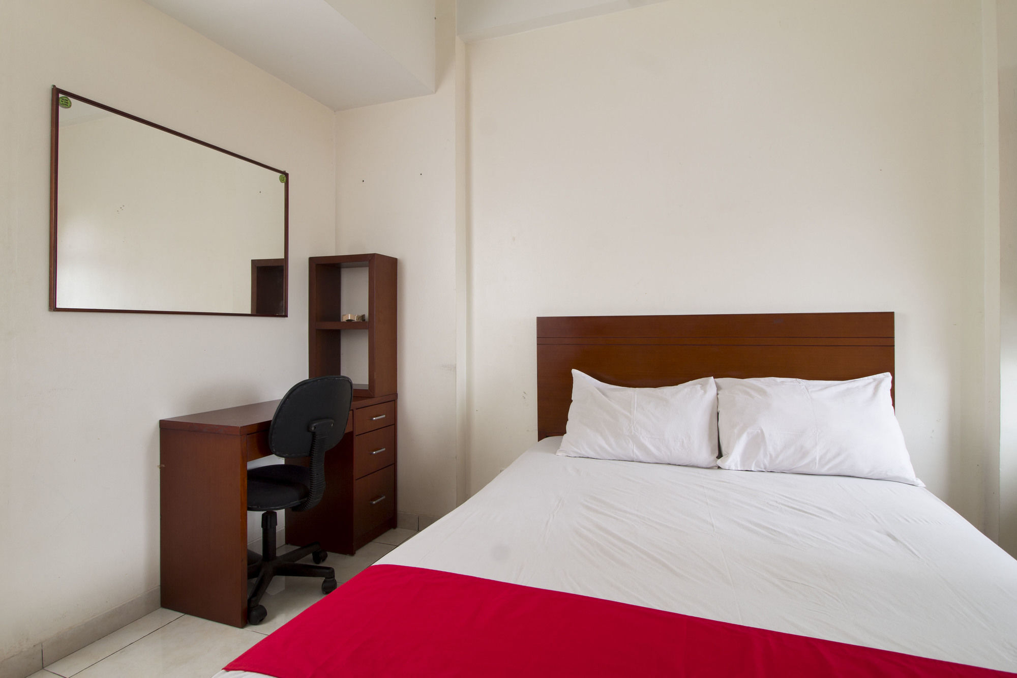 Reddoorz Apartment @ Margonda Residence Depok Ngoại thất bức ảnh