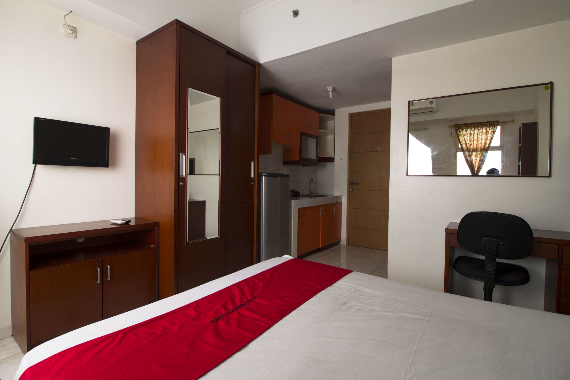 Reddoorz Apartment @ Margonda Residence Depok Ngoại thất bức ảnh